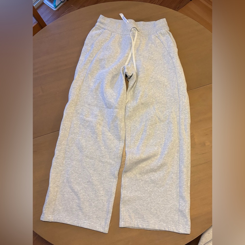 Lululemon Scuba Wide Leg Sweatpants